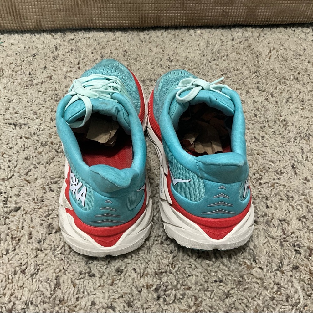 Hoka Women's Teal and Red Athletic Shoes 9B - Picture 13 of 13